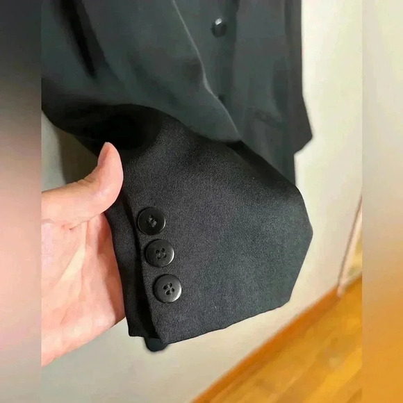 Donna Gray 3-Button Black Blazer Size 2 - Picture 3 of 10